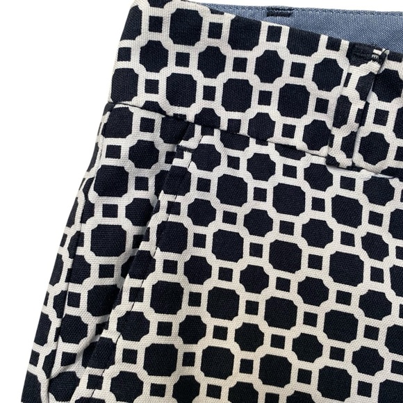 Banana Republic Factory Hampton Fit Navy White Abstract Print Bermuda Shorts 2P - Picture 3 of 10